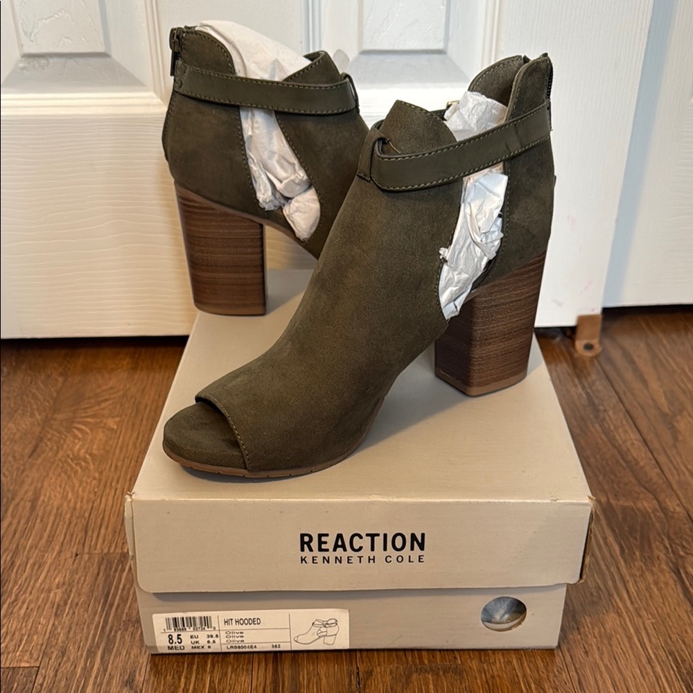 Kenneth Cole Reaction Women's Olive Peep-Toe Booties Brand New Size 8.5